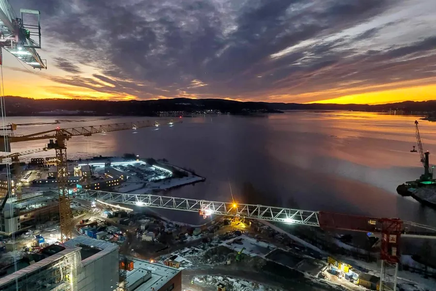 En by med en vannmasse